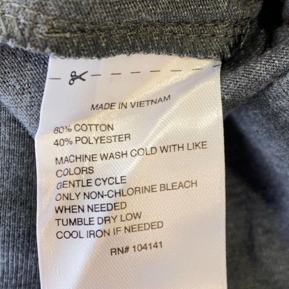 REEBOK Cropped Dark Gray Jogger NWT - Picture 8 of 8